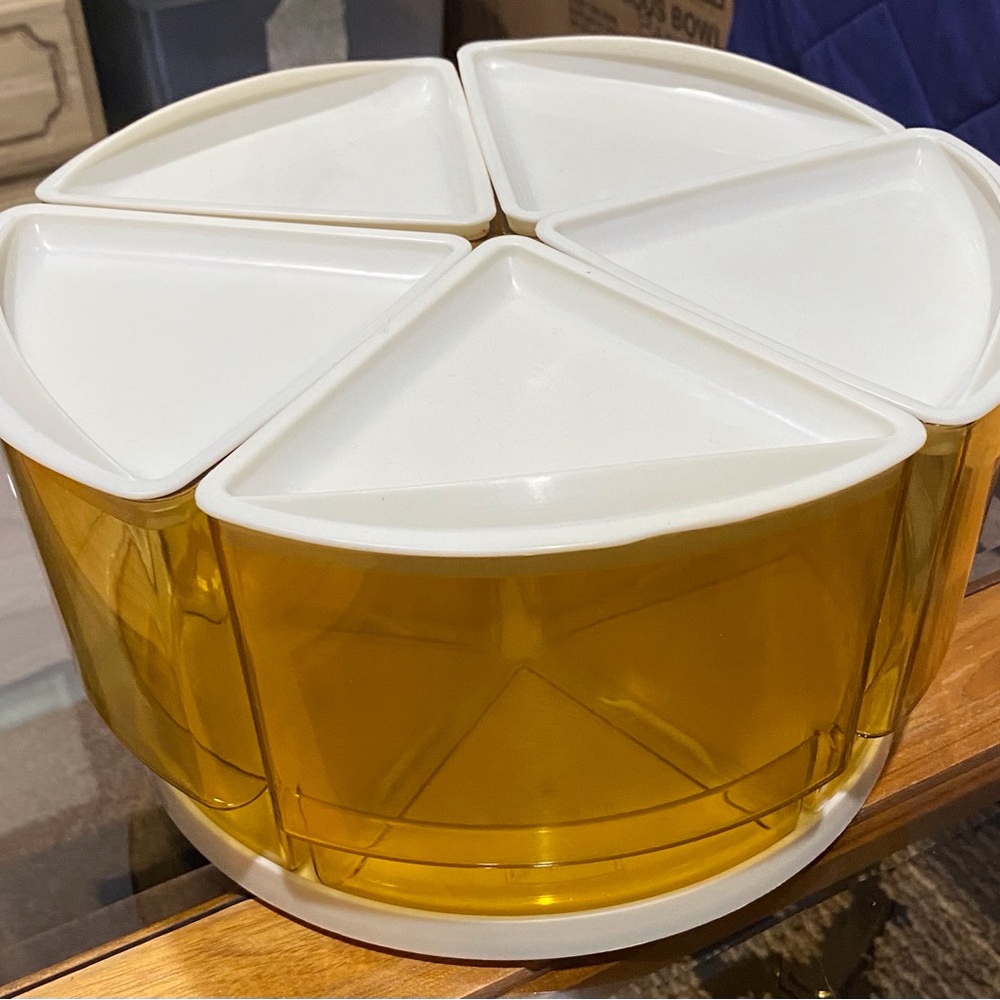 Vintage Rubbermaid Organizer